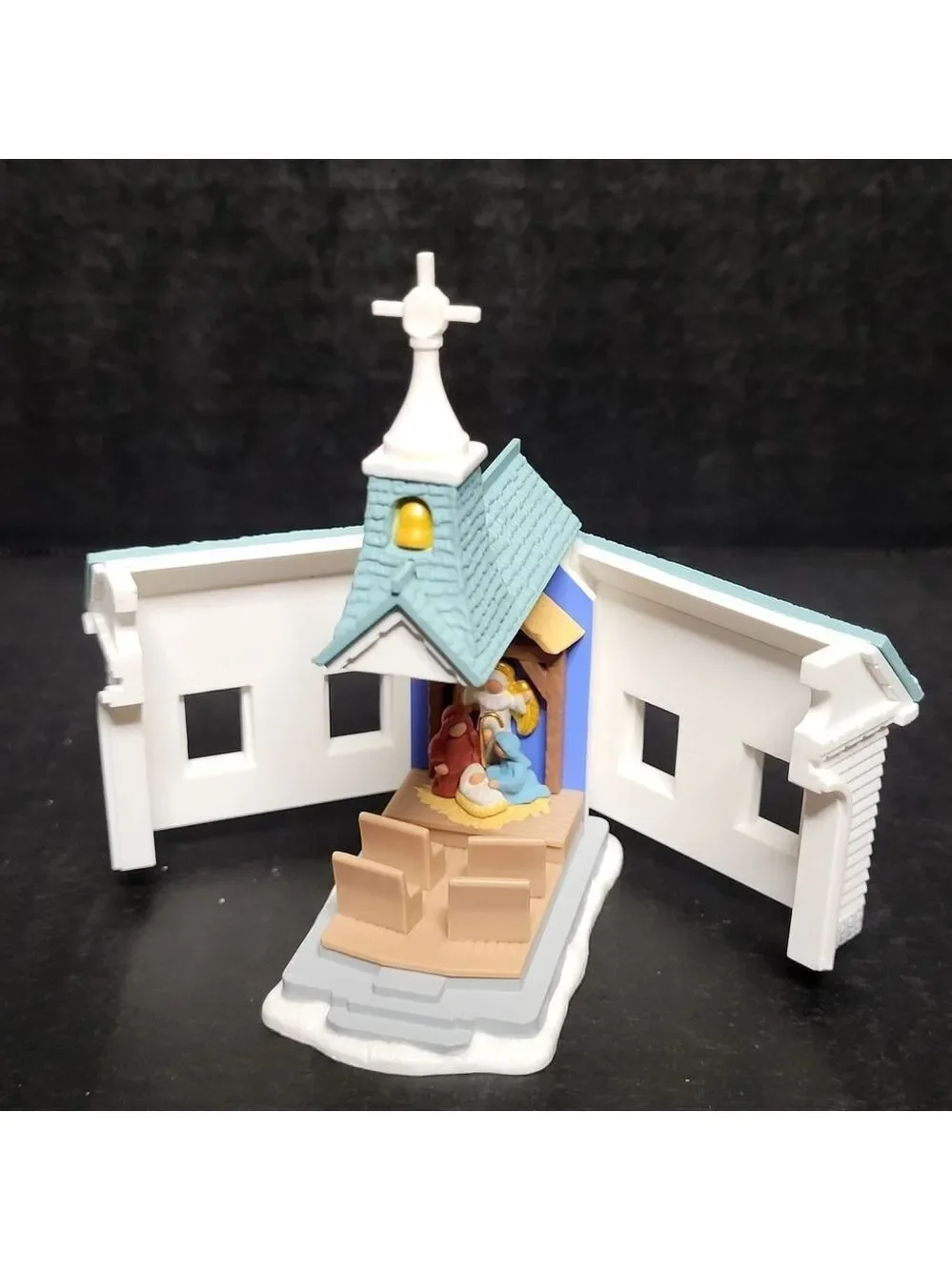 1996 Hallmark Keepsake Ornament Come All Ye Faithful Church
